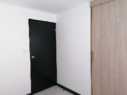 Apartamento de 3 habitaciones en alquiler en zona 7 