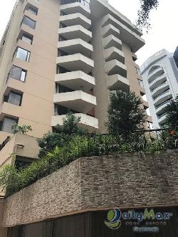  Oficina en Venta Para Remodelar en zona 10 