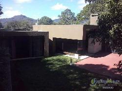 AMPLIA CASA EN VENTA SAN LUCAS SACATEPEQUEZ