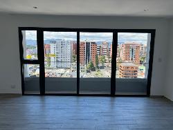 Apartamento en Renta de 3 Habitaciones en Zona 10