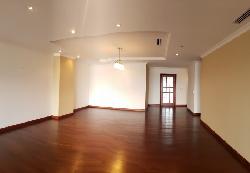 Apartamento en alquiler en zona 14 Edificio Tadeus 