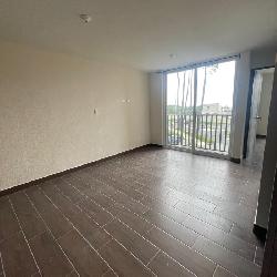 Apartamento en renta zona 10 de Mixco