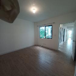 Apartamento en renta zona 11 por el CUM