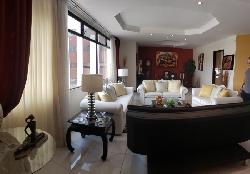 Apartamento Amplio en zona 14 Venta