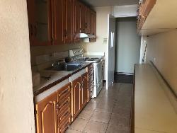 Apartamento en nivel alto en venta zona 15, remodelar