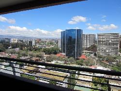 Apartamento en Venta en zona 10 para inversión RENTADO 