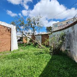 Casa-Terreno en Venta Zona 15 Colonia Trinidad