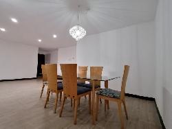 Apartamento de 3 habitaciones en venta Attica Zona 14