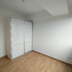 Apartamento en renta en zona 9 de 3 habitaciones