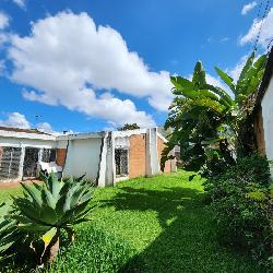 Casa-Terreno en Venta Zona 15 Colonia Trinidad