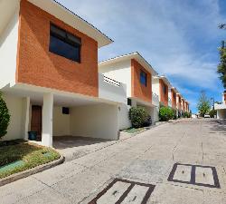 Hermosa Casa en venta en Bosque Escondido Fraijanes