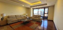 Apartamento en Venta en zona 10 para inversión RENTADO 