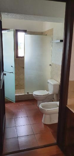 Apartamento en Renta Mediterranium Zona 15 V.H.1