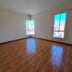 Casa en Venta en Jardines de Verónica en Villa Nueva