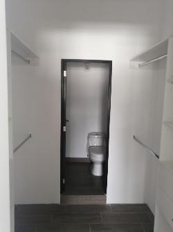 APARTAMENTO EN RENTA EN MARISCAL ZONA 11