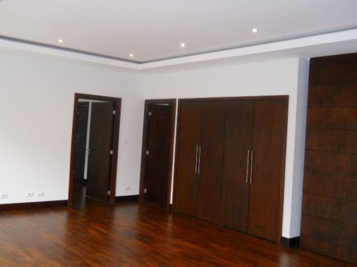 APARTAMENTO AMUEBLADO EN ALQUILER 5 AVENIDA ZONA 14 