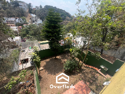 Renta de amplia casa en Lomas de Bosque, zona 11 Mixco.