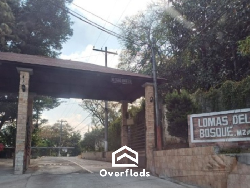 Renta de amplia casa en Lomas de Bosque, zona 11 Mixco.