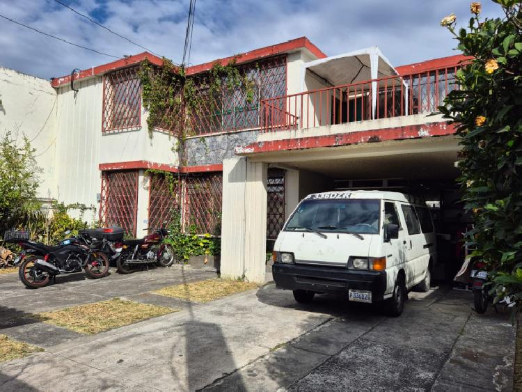 Casa en Venta cercana a la Calle Montúfar en Zona 9