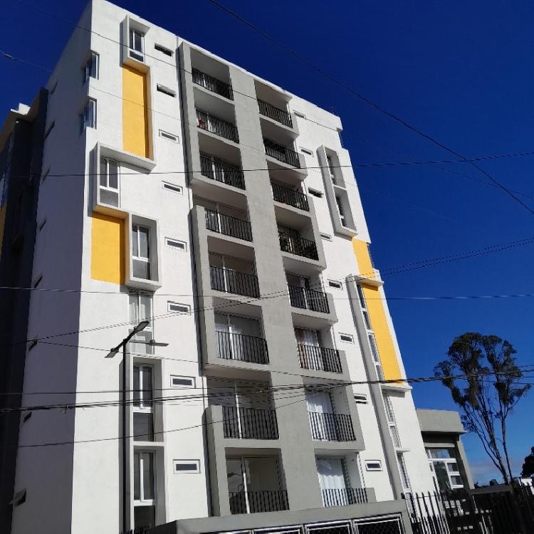 En Venta apartamento en zona 12, Colonia Santa Rosa