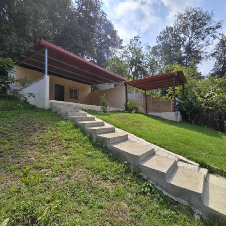 Casa en Venta en amplio Terreno El Manzanillo Z1 Mixco