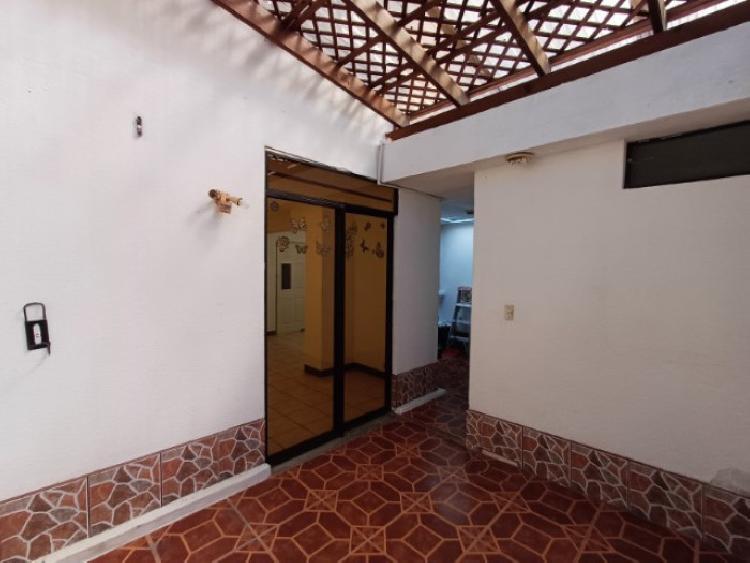 Casa en Venta Colinas de Monte María Zona 7 Villa Nueva