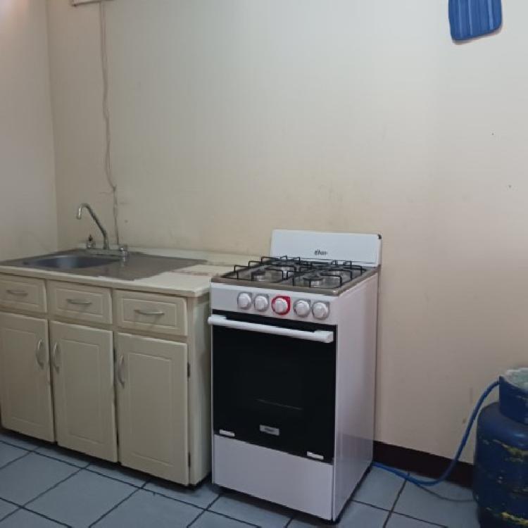 Apartamento en Renta Zona 11 Colonia Miraflores