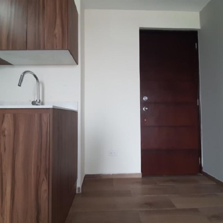 Apartamento en Renta en Zona 2 de Mixco Torre Zentia