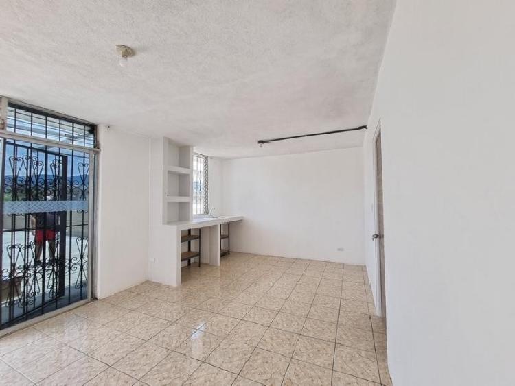 Apartamento en Renta en Segundo Nivel en San Cristóbal 