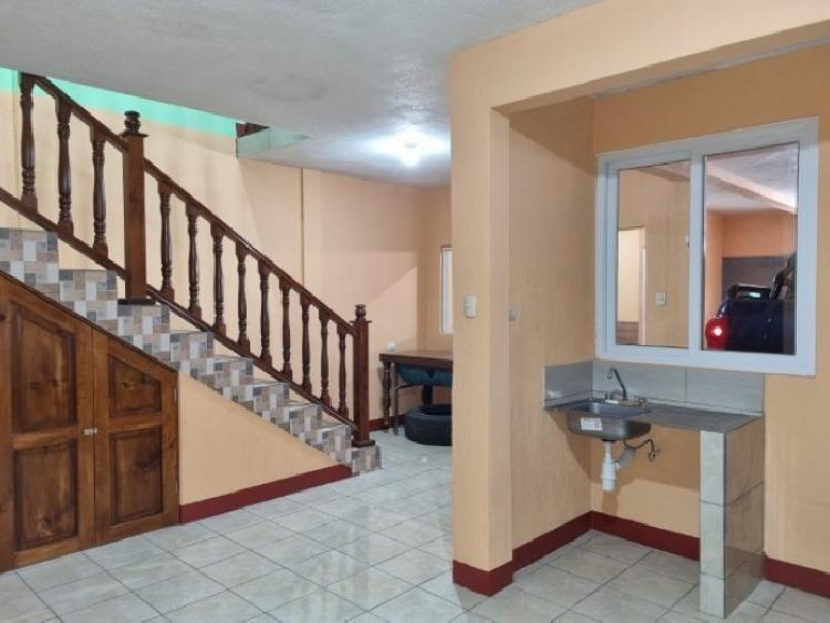 Casa en Venta Villa Nueva, colonia con garita