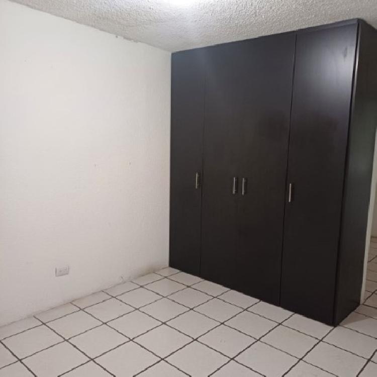 Casa en Renta Paisajes de San Cristóbal Zona 8 Mixco