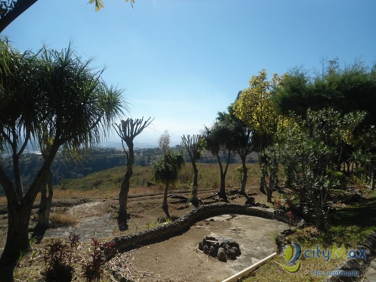 FINCA EN VENTA EN RUTA INTERAMERICANA HACIA SAN LUCAS 