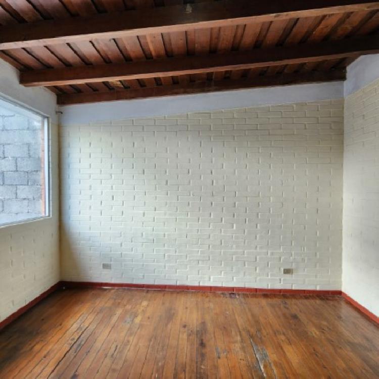 Apartamento en Renta Zona 13 Pamplona