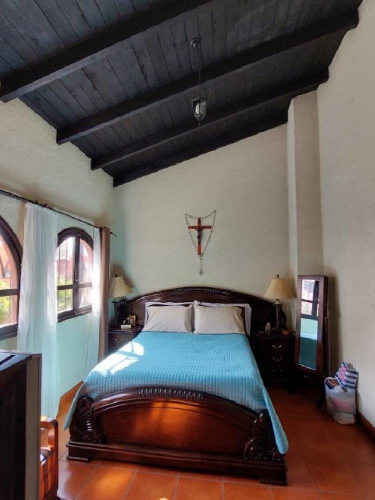 Casa en Venta tipo Colonial Jocotenango, Sacatepéquez