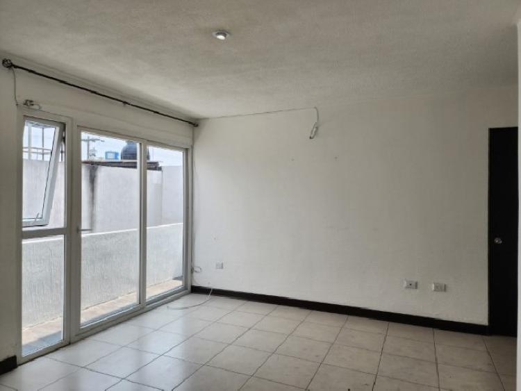 Apartamento en Renta San Cristóbal Sector B1 con Garita