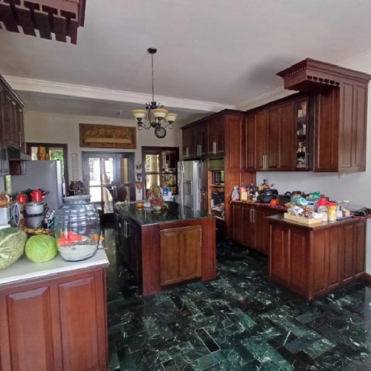 Casa en venta en El Encinal Zona 7 Mixco Guatemala
