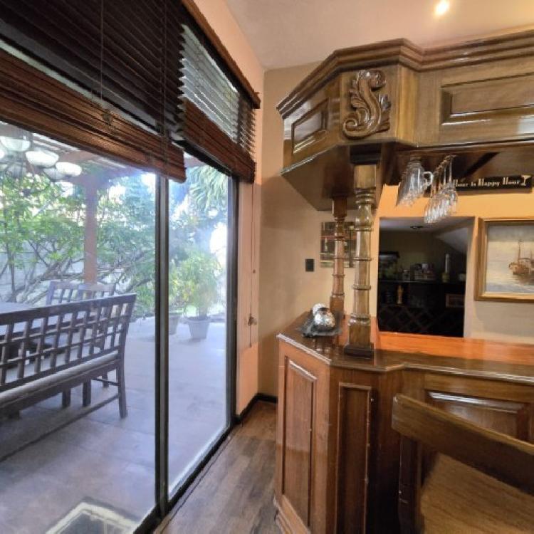 Casa en Venta en Condominio sobre Bulevar San Cristobal