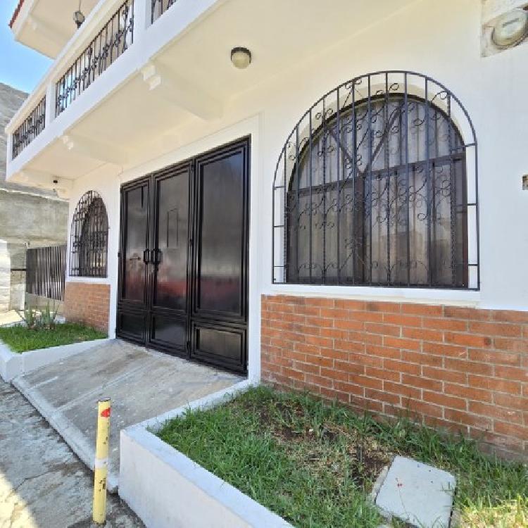 Casa en Venta en Altos de Barcenas Villa Nueva