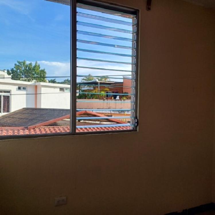 Apartamento en Alquiler Zona 4 de Mixco Monte Real