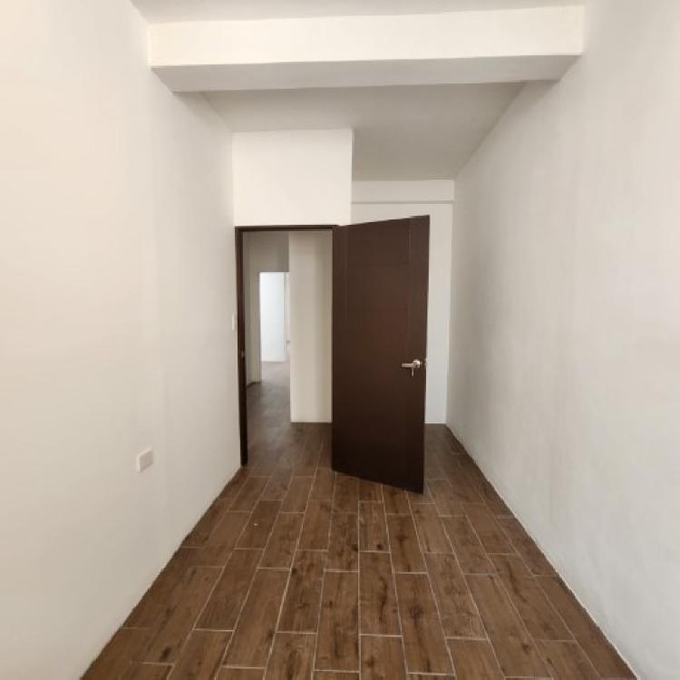 Apartamento en Renta San Cristóbal con Jardín