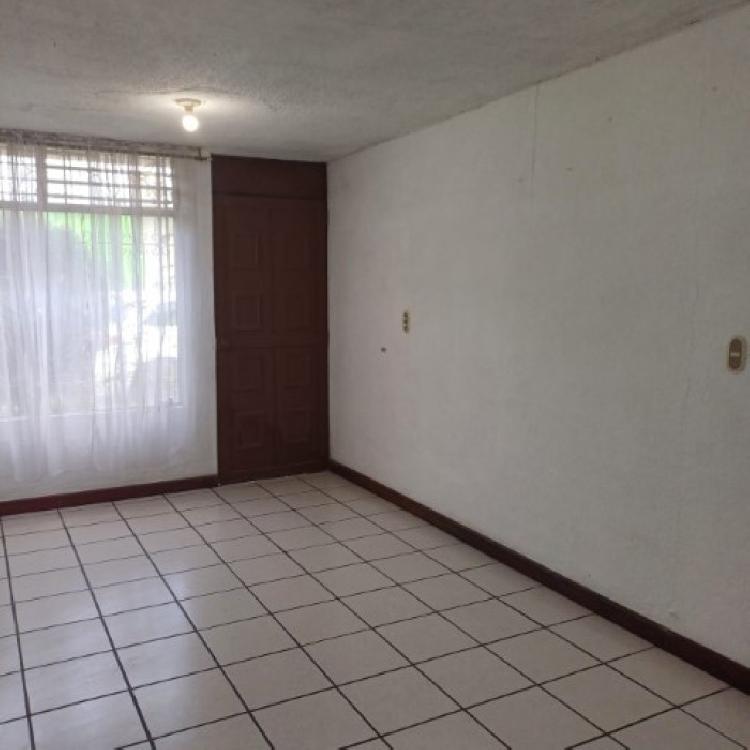 Casa en Renta Paisajes de San Cristóbal Zona 8 Mixco