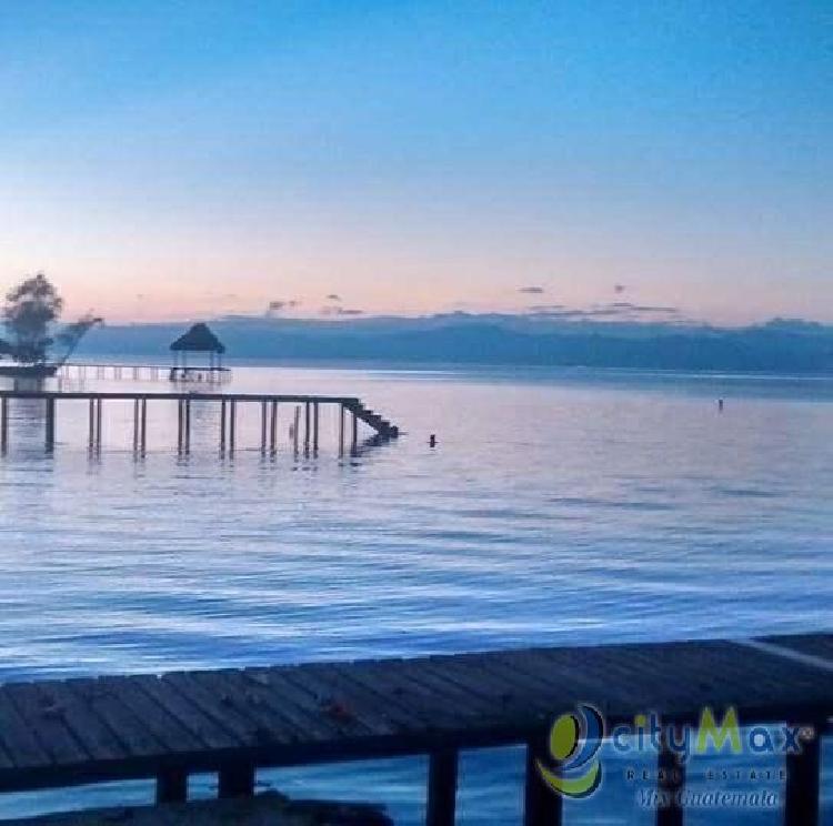 Hotel y restaurante en Venta a la orilla del mar