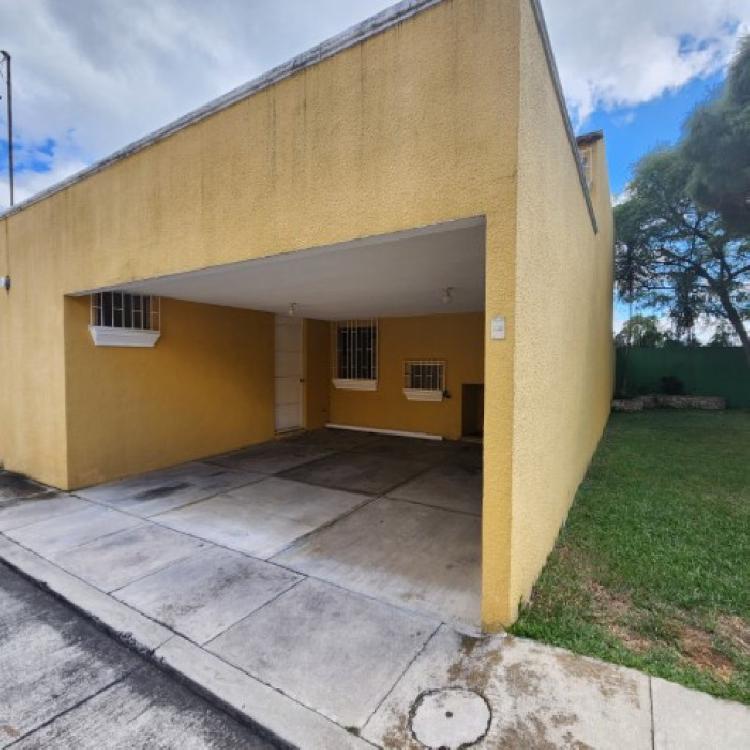 Casa en Renta Sector A-10 San Cristóbal por Sankrismall