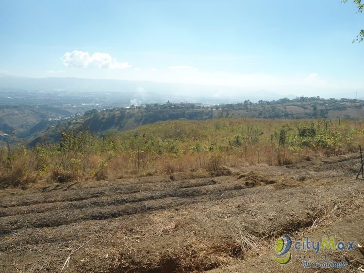 FINCA EN VENTA EN RUTA INTERAMERICANA HACIA SAN LUCAS 