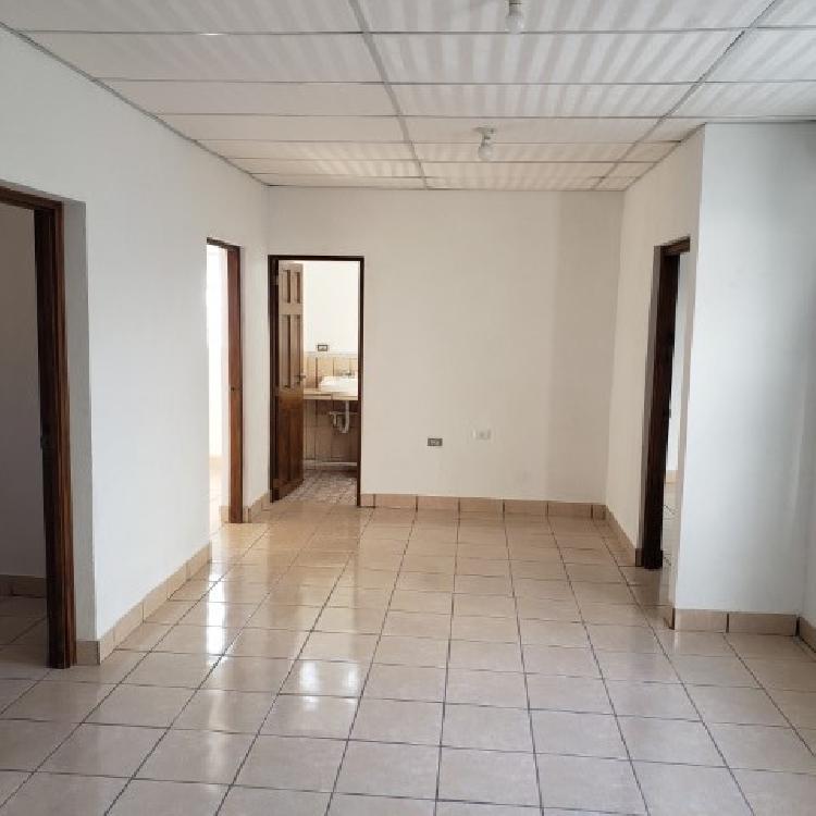 Apartamento Tipo Casa en Renta en Zona 1 de Mixco 