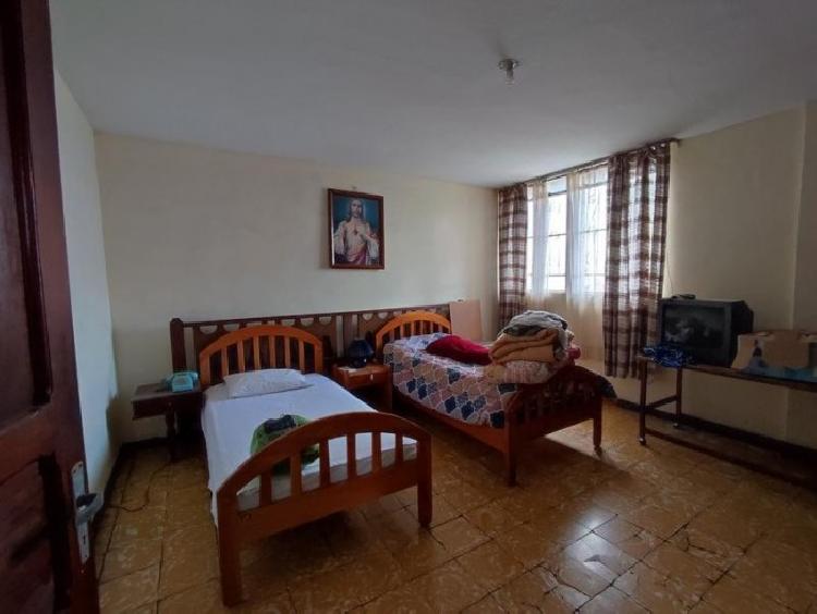 Casa grande en Venta en Zona 7 Colonia Landivar