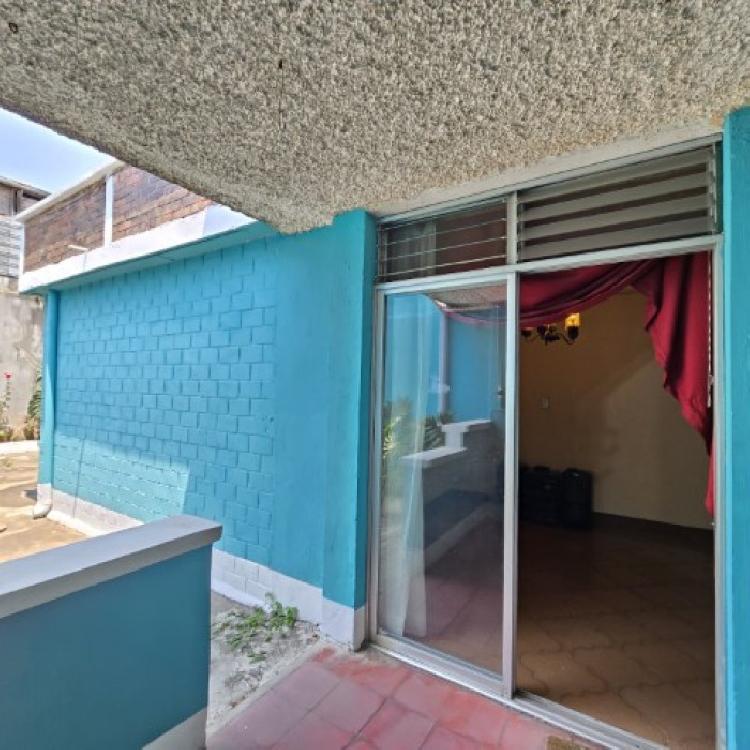 Casa en Renta Residenciales Atlántida, Zona 18