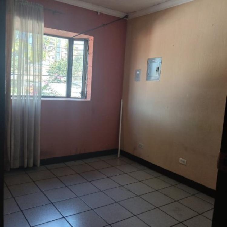 Apartamento en Renta Zona 11 Colonia Miraflores