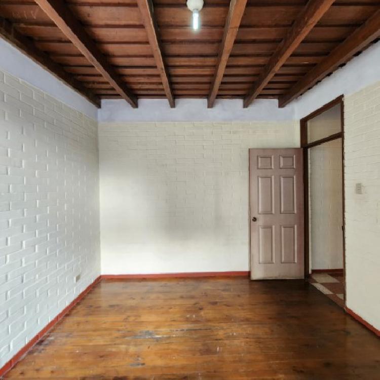 Apartamento en Renta Zona 13 Pamplona