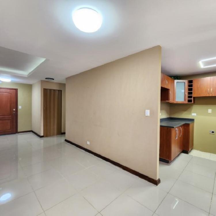 Apartamento en Venta Jardines de La Floresta Zona 7